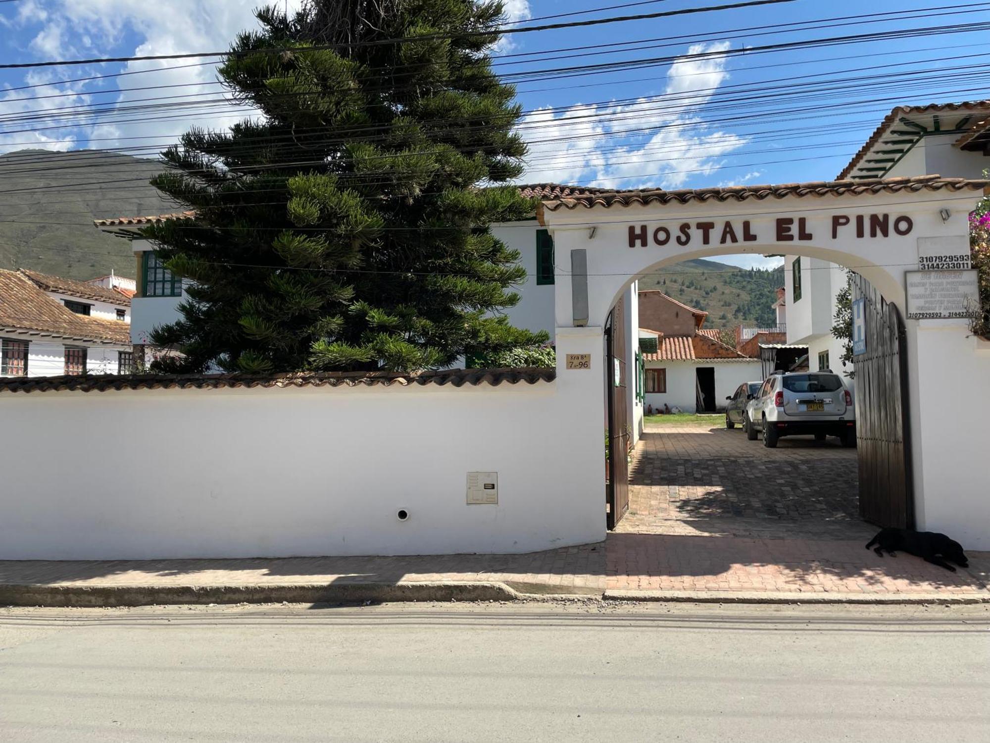Hostal El Pino فيلا دي ليفا المظهر الخارجي الصورة