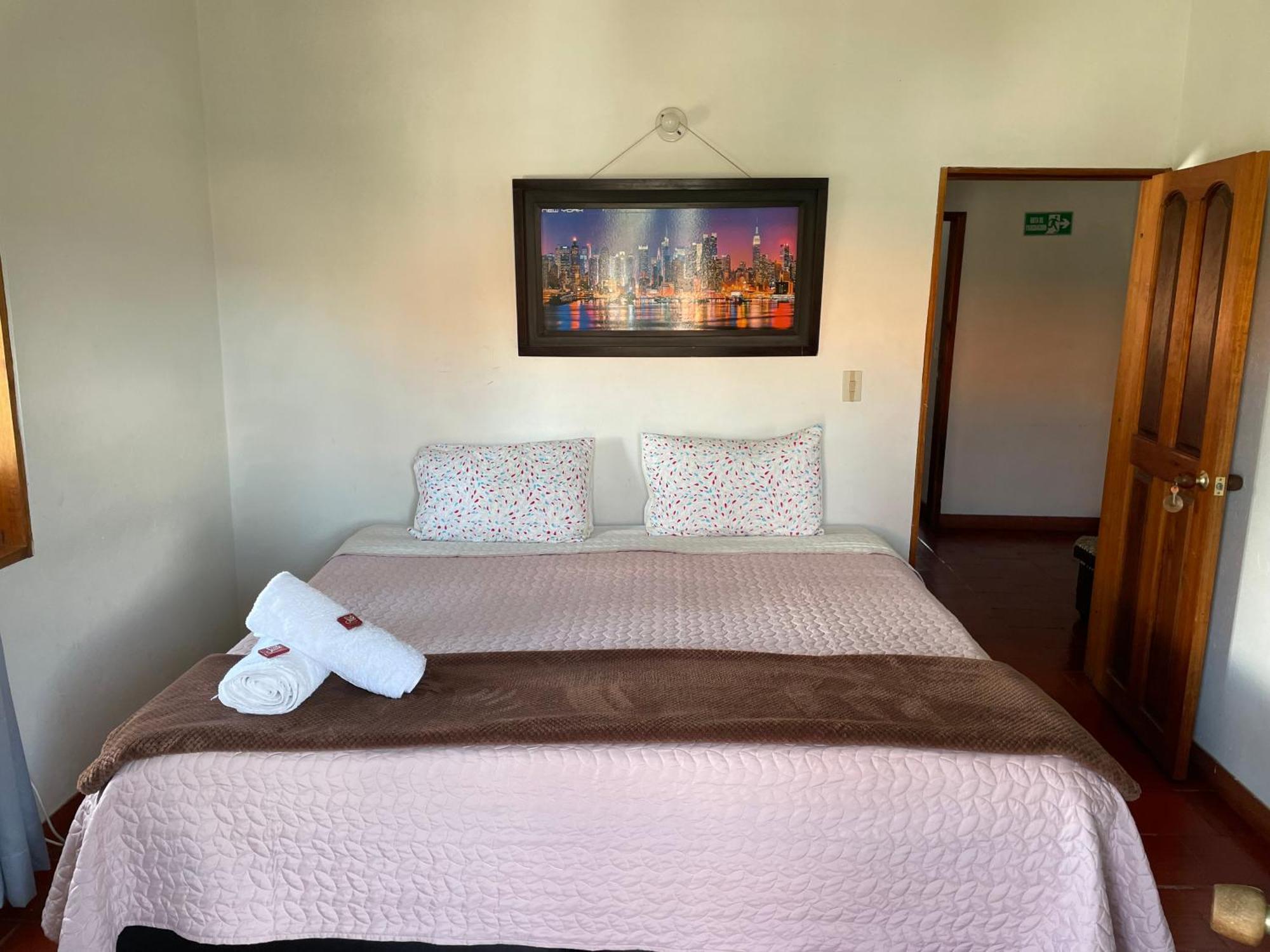 Hostal El Pino فيلا دي ليفا المظهر الخارجي الصورة